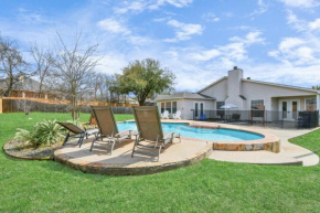 Lake Conroe Pool & Big Fenced Yard-Pets allowed